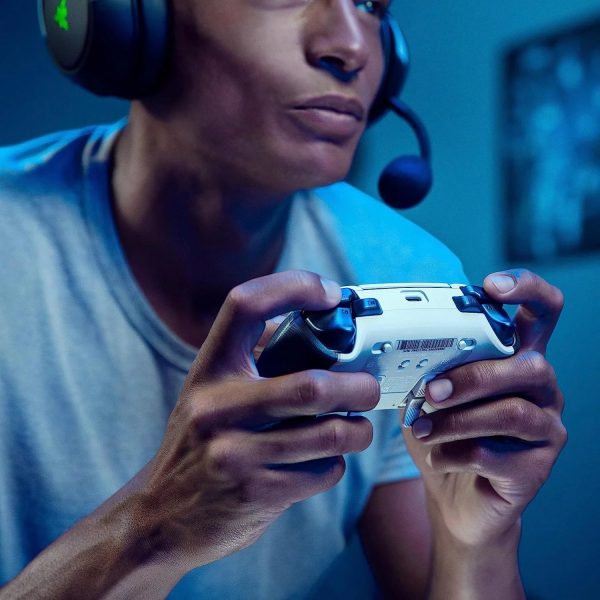 Razer Wolverine V2 Pro Wireless Gaming Controller for PlayStation 5 / PS5 PC: HyperSpeed Wireless - Mecha-Tactile Action Buttons - 8-Way Microswitch D-Pad - 6 Remappable Buttons - Chroma RGB - White - Image 6