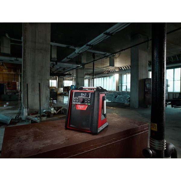 M18 Lithium-Ion Cordless Jobsite Radio/Charger 2792-20 - Image 4