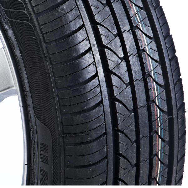 Travelstar UN99 All Season 205/70R15 96T Passenger Tire 205/70/15(Tire Only) - Image 3