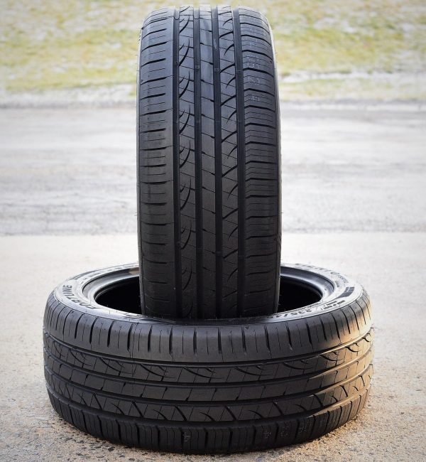 Fortune Viento FSR702 All Season 235/45ZR18 98Y XL Passenger Tire - Image 4